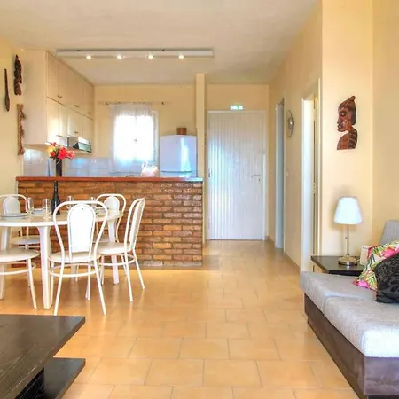 Sea View Maisonette *